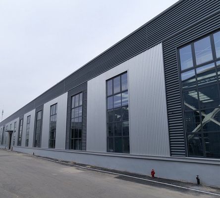 Struktur Baja Prefabrikasi Industri Bangunan Logam Preengineered Disesuaikan