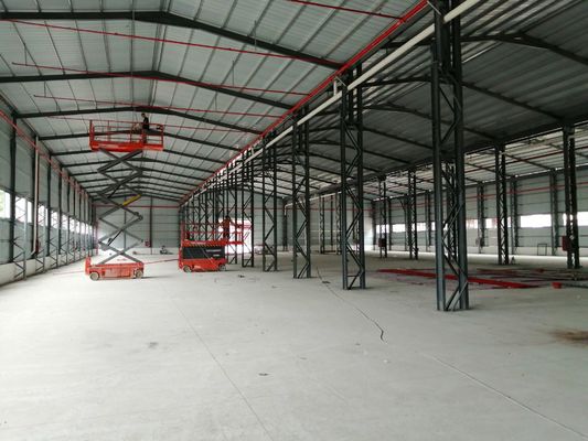 Hot Dip Galvanized / Dicat Struktur Baja Gedung Gudang Pra-Teknik