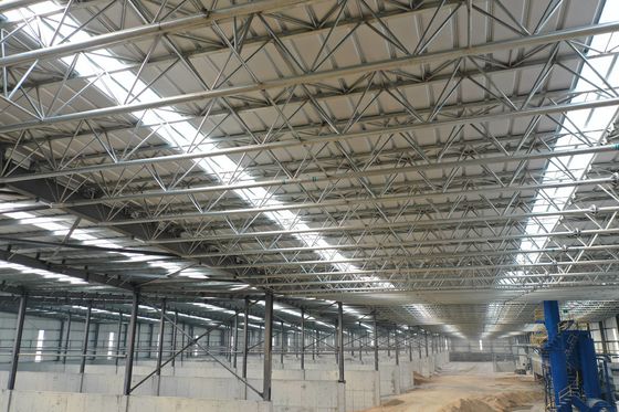 Anti Korosi Galvanized Steel Struktur Bangunan Prefabrikasi Metal Frame Warehouse