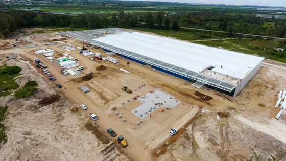GB Standard Q355b Baja Prefabrikasi Struktural Metal Hangar Warehouse Workshop
