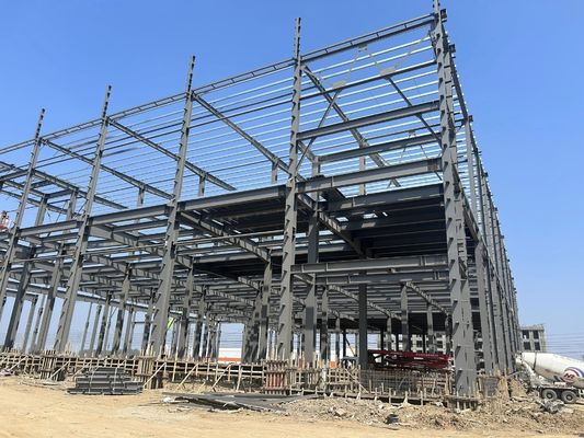 Panel baja bergelombang Prefab Metal Warehouse Anti Korosi Lapisan Desain Bebas